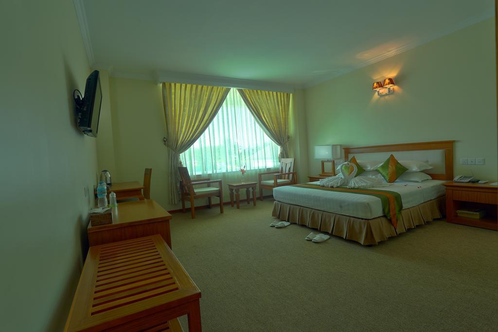 Apex Hotel Naypyidaw Exterior foto