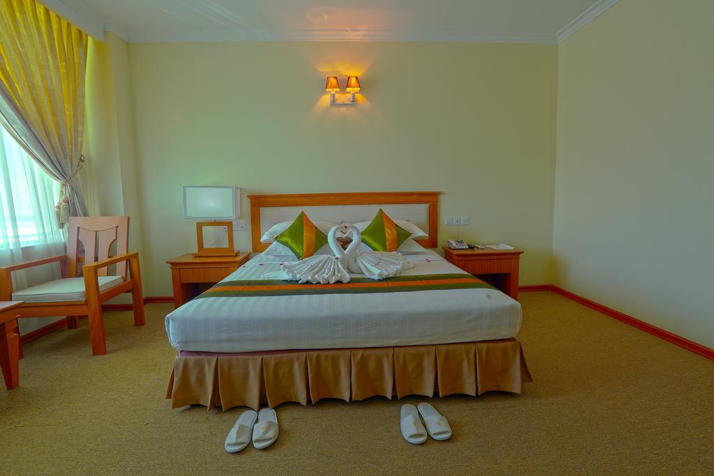 Apex Hotel Naypyidaw Exterior foto