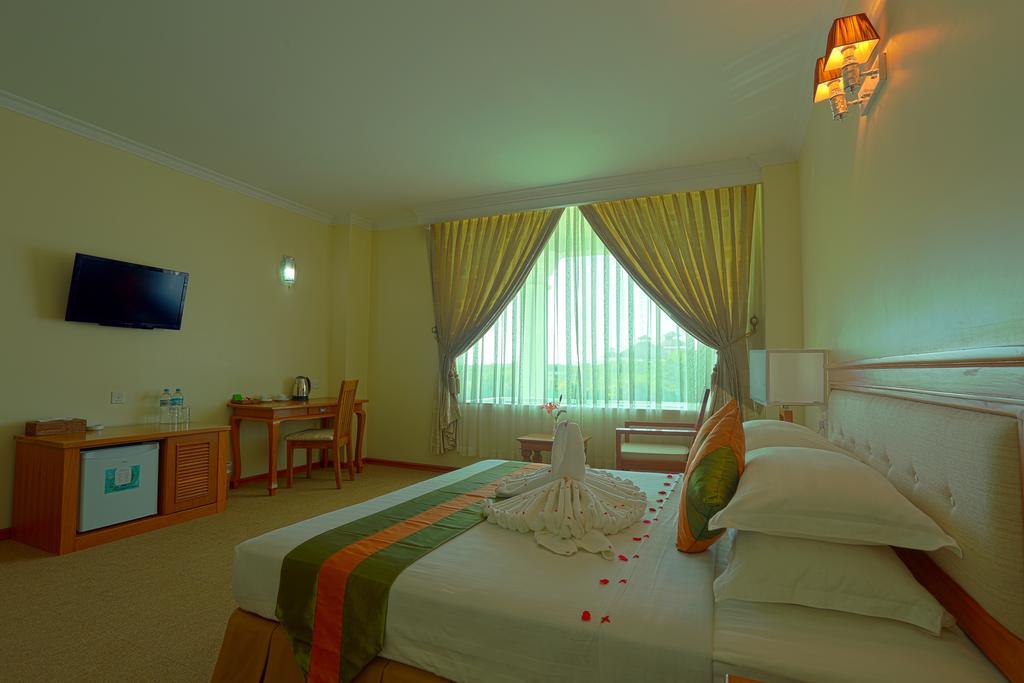 Apex Hotel Naypyidaw Exterior foto