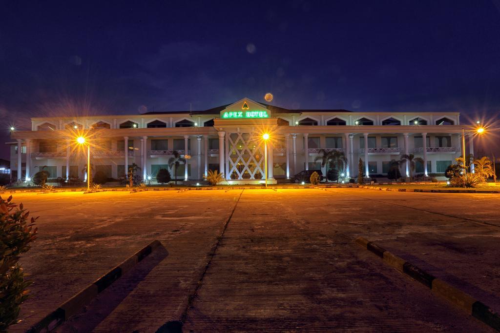 Apex Hotel Naypyidaw Exterior foto
