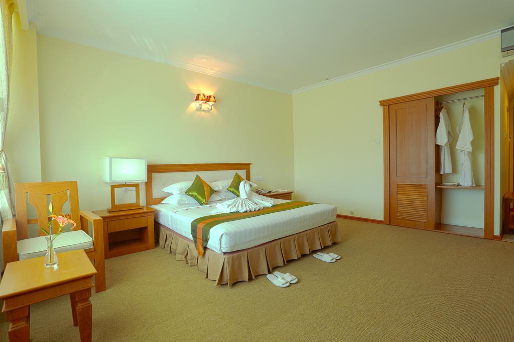 Apex Hotel Naypyidaw Habitación foto