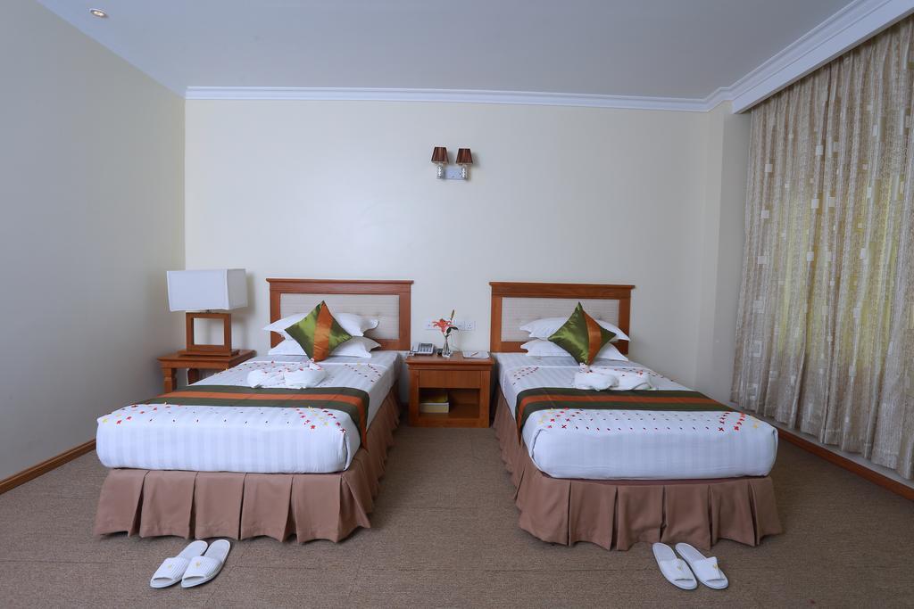 Apex Hotel Naypyidaw Habitación foto