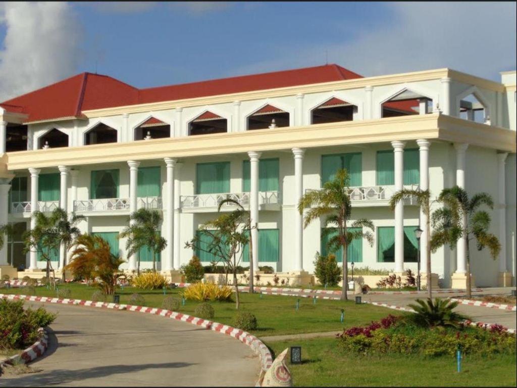 Apex Hotel Naypyidaw Exterior foto