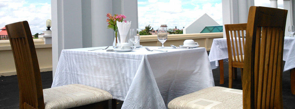 Apex Hotel Naypyidaw Exterior foto